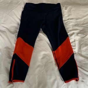 Gap blackout technology capri leggings with zips, size M, good condition